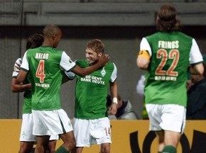 ЛЕ: Валенсия переиграла Дженоа, Зальцбург побеждает Вильярреал, БАТЭ уступает Эвертону