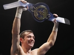 Макклин нокаутировал Асикайнена в бою за титул EBU