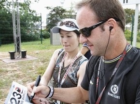 Гран-при Сингапура: Баррикелло показал лучшее время в первой практике