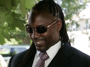 Леннокс Льюїс: Хею буде непросто впоратися з Валуєвим