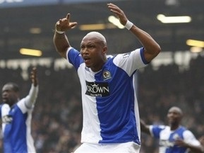 Чернокожего футболиста Блэкберна обвиняют в расизме