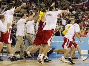 Евробаскет-2009: Сборная Турции обыграла команду Сербии