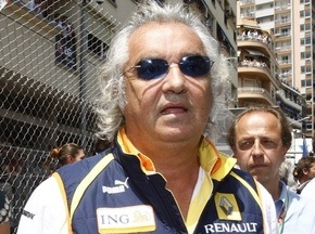 Renault подает в суд на Пике