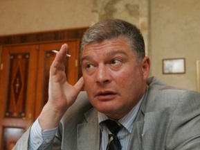 Евро-2012: Червоненко советует отдать руководство Ахметову, Коломойскому и Ярославскому