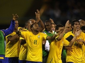 ЧМ-2010: Бразилия громит Аргентину