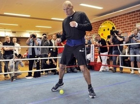 Валуеву не нравится реклама линолеума, в которой он снялся