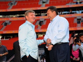 Фотогалерея: Донбасс-Арена. Экскурсия для Януковича