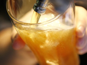 На Донбасс-Арене будут продавать по семь тонн пива за 15 минут