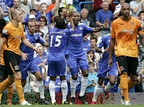 АПЛ: Ливерпуль проиграл Тоттенхэму, Дрогба приносит Челси победу, Арсенал издевается над Эвертоном