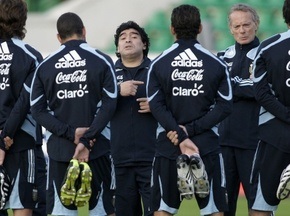 Марадона назвав склад на гру з росіянами