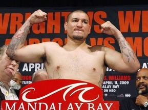 Тренер Арреоли: Кріс зробить все, щоб перемогти Кличка