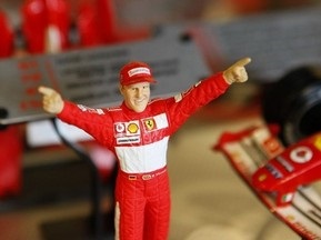 Шумахер проводит тесты на болиде 2007 года