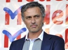 Моуриньо хочет возглавить МЮ