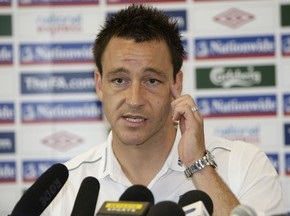 Дрогба уверен, что Терри останется в Челси