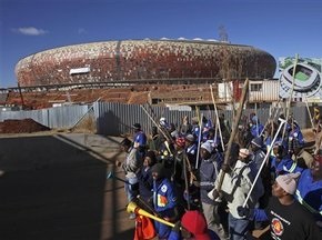 Будівельники об єктів до ЧС-2010 у ПАР припинили страйк