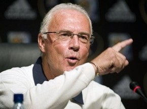 Беккенбауер назвал Переса безумцем