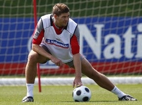 Джерард продлил контракт с Ливерпулем