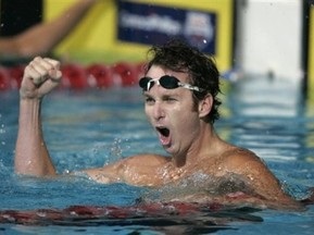 Американский пловец побил рекорд, установленный неделю назад