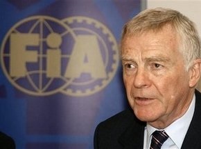 FIA требует ускорить создание регламента на следующий сезон