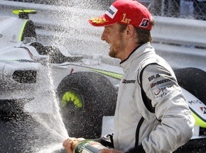 Brawn GP повысит зарплату Баттону