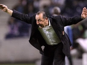 Чемпионат.Ру: Газзаев подписал контракт с киевским Динамо