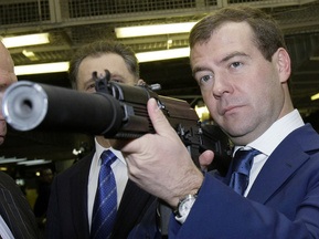 Медведев назвал проблему допинга государственной