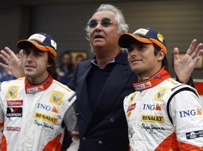 Глава Renault: Дії трьох команд ідуть врозріз із духом правил