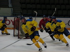 Оглашен состав сборной  Украины по хоккею на отборочные матчи на Олимпиаду-2010