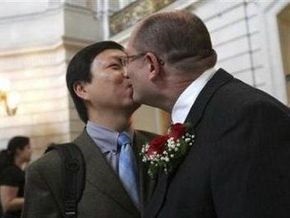 Жители Калифорнии проголосовали за запрет однополых браков
