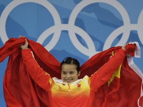 Китай завоевал первое золото