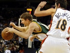 В NBA разгорается битва за плеймейкера Соникс