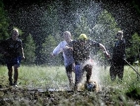 Россияне - чемпионы мира по болотному футболу