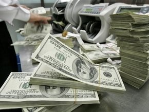 Торги на межбанке открылись в диапазоне 7,60-7,62 гривны за доллар