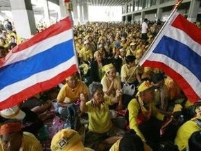 Тайская оппозиция взяла под контроль еще один аэропорт Бангкока