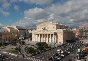 В Большом театре скрипач скончался после падения в оркестровую яму