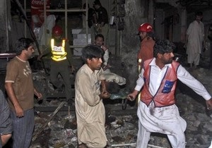 В результате двойного теракта в Пакистане погибли 35 человек