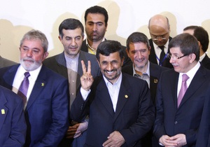 Иран официально проинформировал МАГАТЭ о готовности обменивать уран