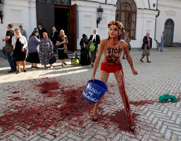 Голые украинские феминистки фото