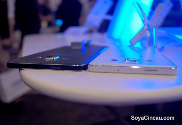 Samsung представил свой самый тонкий смартфон Samsung представил свой самый тонкий смартфон