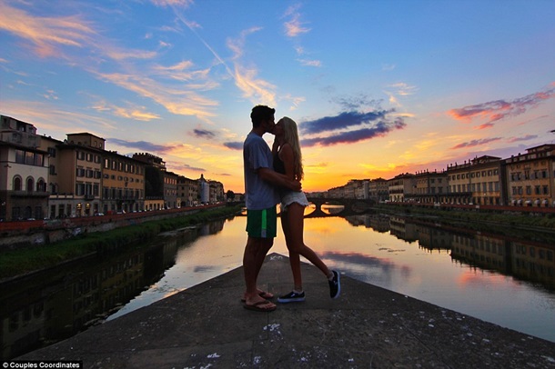 Влюбленная пара покоряет интернет снимками со своих путешествий. ФОТО