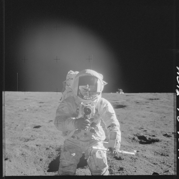 Высококачественные фотографии астронавтов на Луне. ФОТО