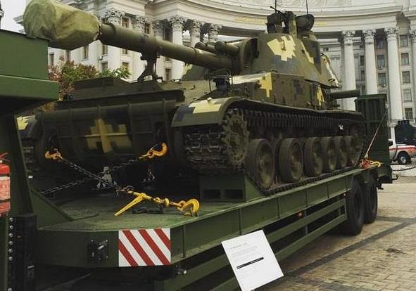 В Киеве показали новую боевую технику. ФОТО