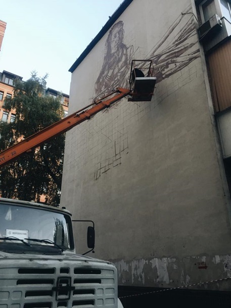 В Украине появился рекордный мурал на многоэтажке. ФОТО
