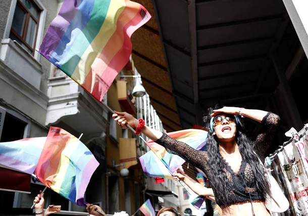 В Стамбуле разогнали ЛГБТ-марш