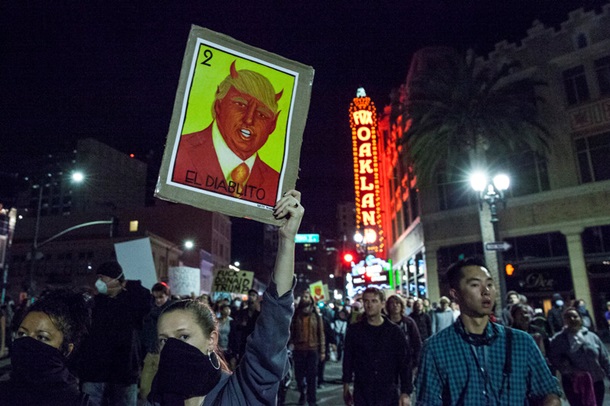 В США третий день подряд протесты против Трампа