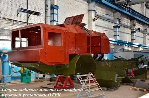 Под Харьковом заметили новый ракетный комплекс Под Харьковом заметили новый ракетный комплекс