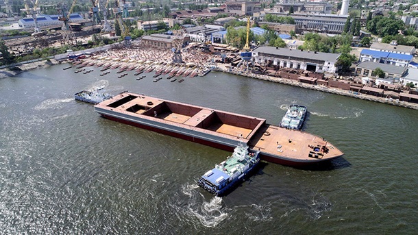 В Николаеве спустили на воду самое большое судно за последние 25 лет