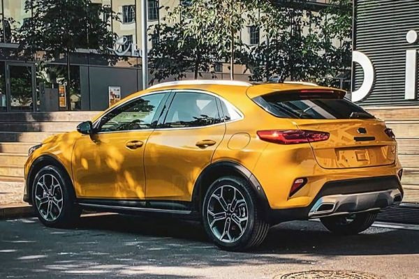 В Сети раскрыли внешность хэтчбека Kia XСeed