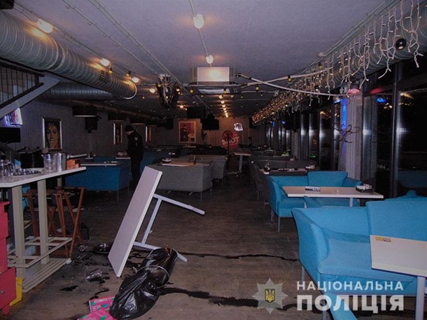 Драка в киевской пиццерии: пострадали восемь человек