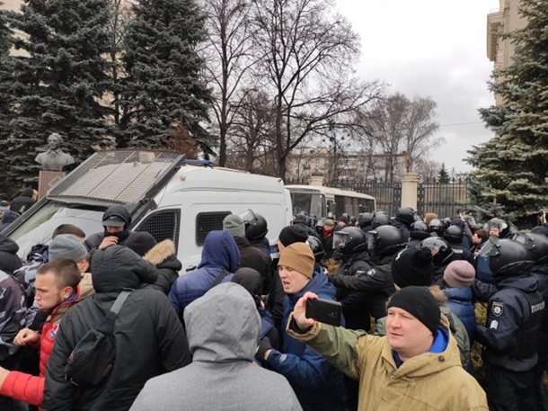 В Харькове ультраправые разогнали активистов ОПЗЖ